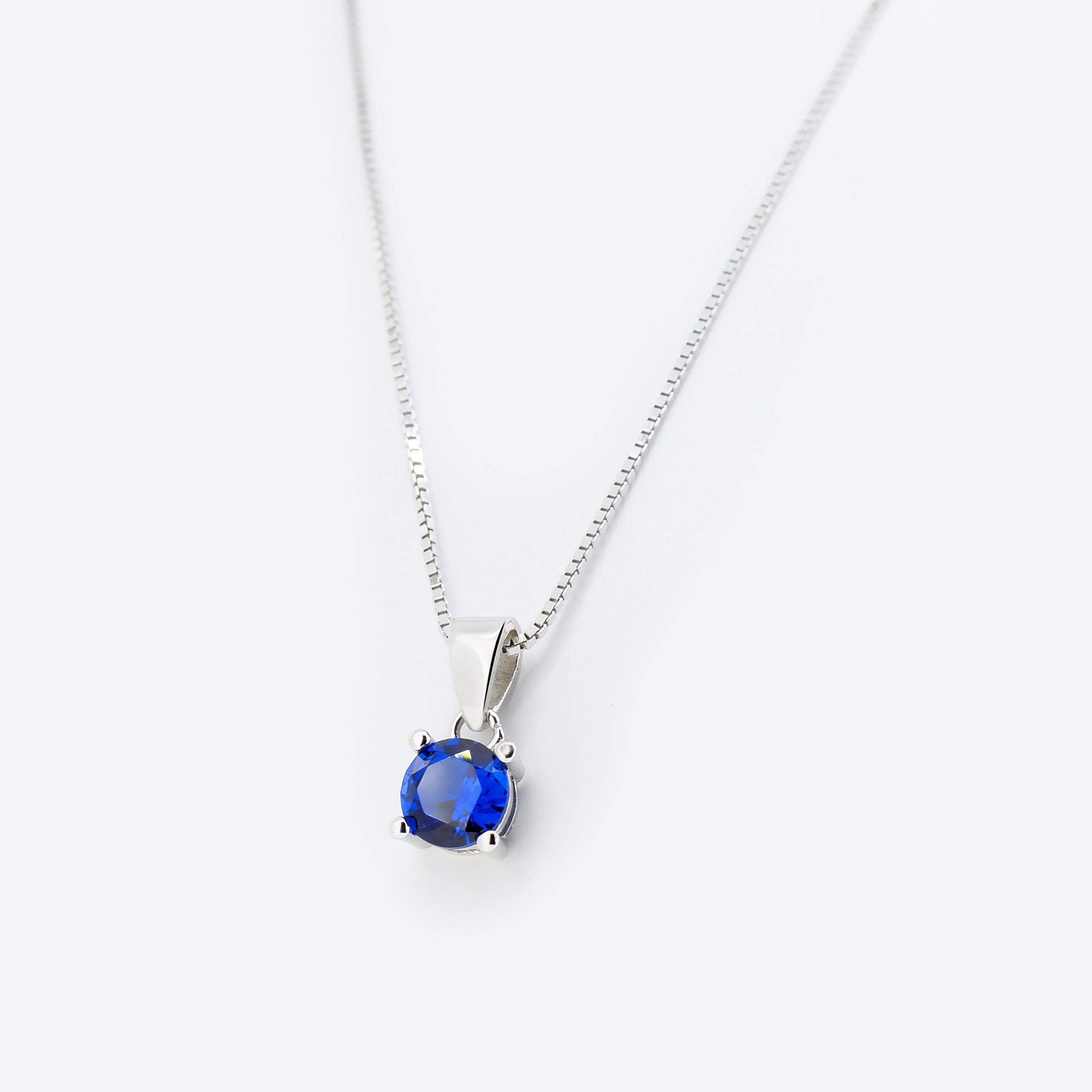 COLLANA con zircone blu