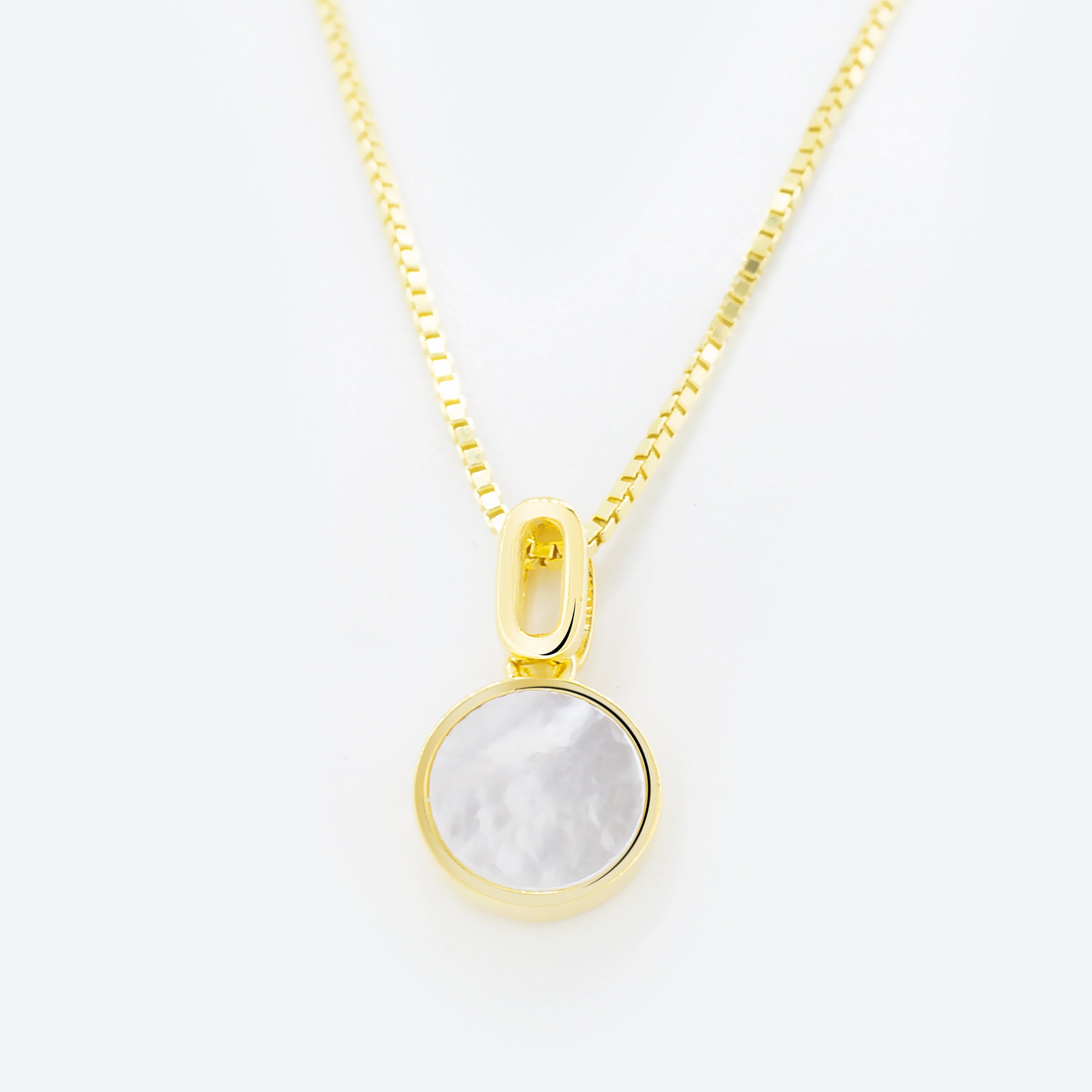 COLLANA con pendente inserto in madreperla - Oro