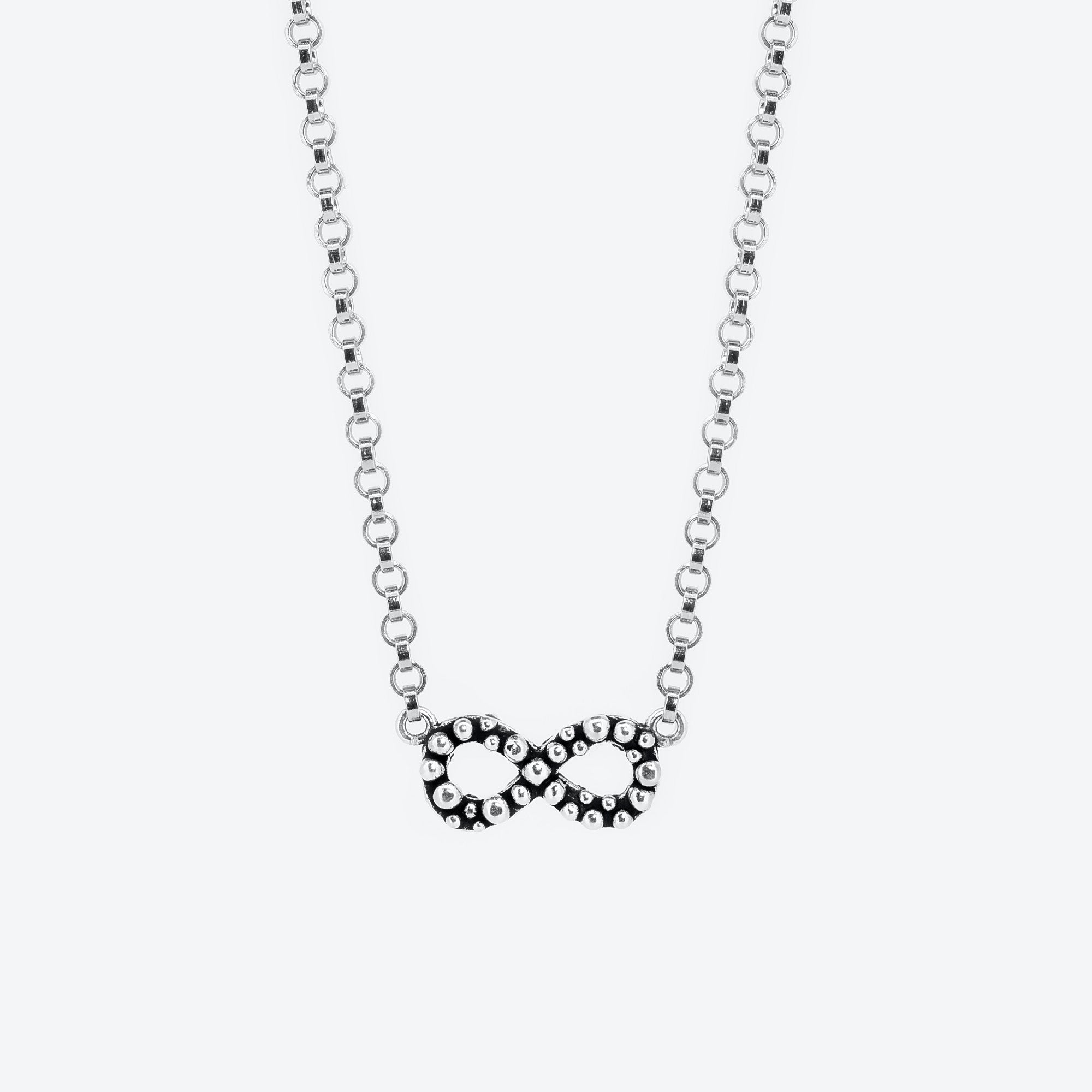 COLLANA CON PENDENTE INFINITO PUNTINATO